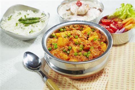 Vegan Aloo Matar (Indian Potatoes and Peas) Recipe