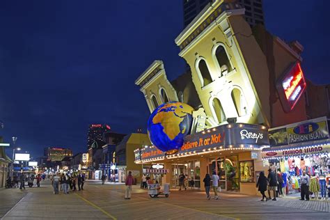 Atlantic City - Boardwalk at Night (1) | Atlantic City | Pictures ...