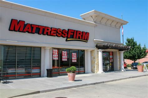 Mattress Firm files for bankruptcy, to close 700 stores