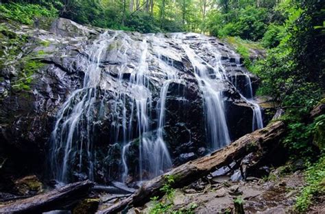 20 Beautiful Waterfalls near Boone NC (and Blowing Rock)