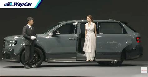 The all-new 2023 Toyota Century SUV debuts with customisable sliding ...