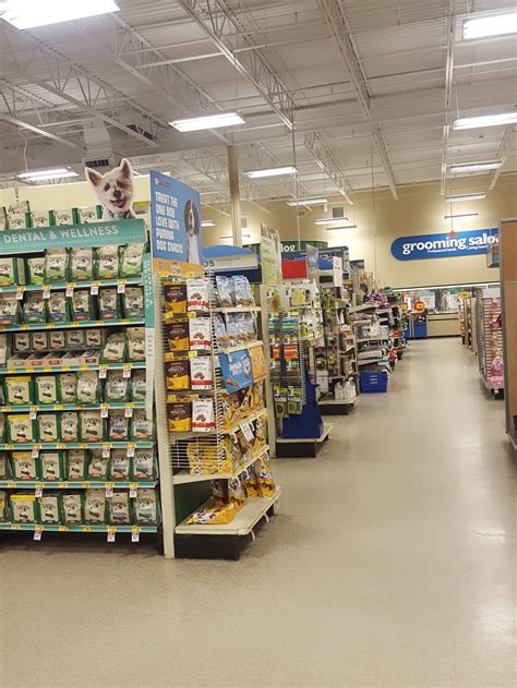 PetSmart - 1470 Quinn Dr #2, Sarnia, ON N7S 6M8, Canada