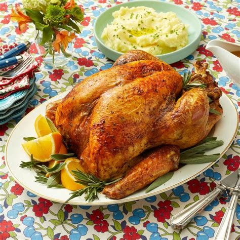 15+ Best Christmas Turkey Recipes - Easy Holiday Turkey Ideas