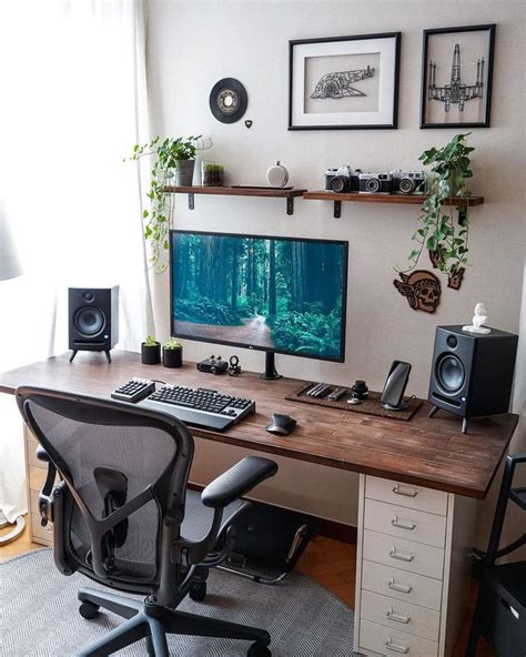 20+ Minimalist Gaming Setups & Battlestation Ideas | Gridfiti | Home ...