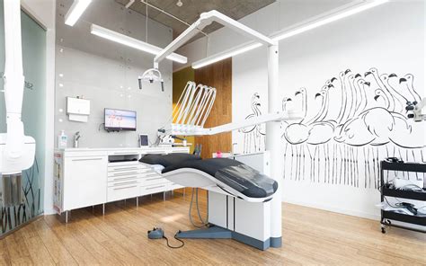 Best Modern Interior Designs Ideas for Small Dental Clinic - The Archit ...