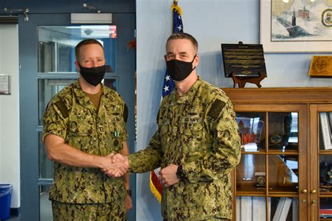 DVIDS - Images - Naval Submarine School Instructor Receives End of Tour ...