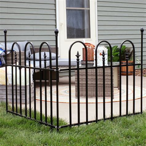 Sunnydaze 2-Piece Strasbourg Design Steel Fence Panel with 3 Posts ...