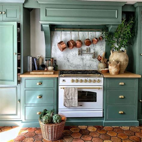 6 Green Kitchen Cabinets That Are Having a Major Moment - SemiStories