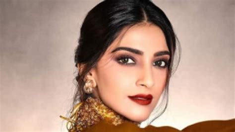 Sonam Kapoor to go live on Clubhouse ahead of her film Aisha's 11th ...