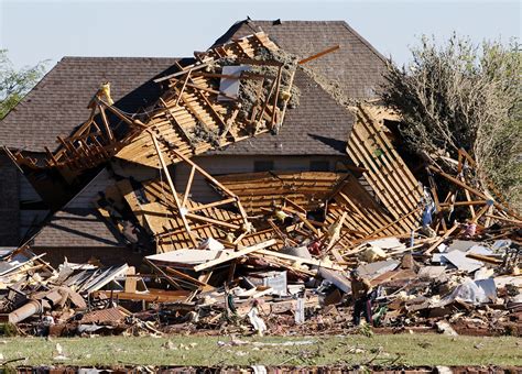 Oklahoma takes the worst damage from storm system - CBS News