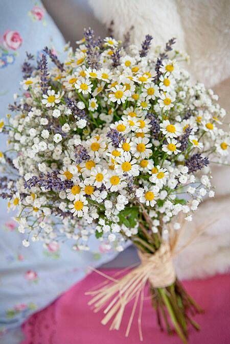 40 Cutest And Sweetest Daisy Wedding Bouquets - Weddingomania