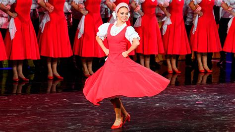 Everything you need to know about Russian folk dances - Russia Beyond