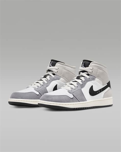 Air Jordan 1 Mid SE Craft Men's Shoes. Nike ID