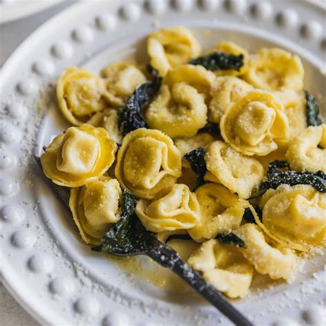 Cheese Tortellini in Garlic Butter Sauce | Culinary Hill | Recipe ...