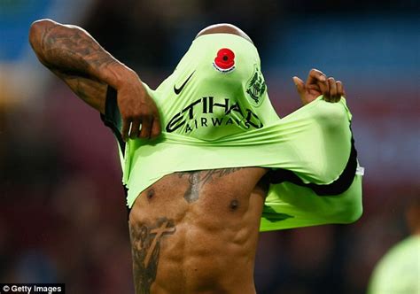 Fabian Delph grateful for Manchester City supporters after making ...