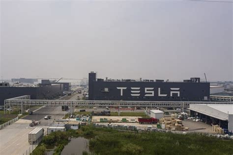 Tesla Completes Shanghai Factory Expansion - Caixin Global