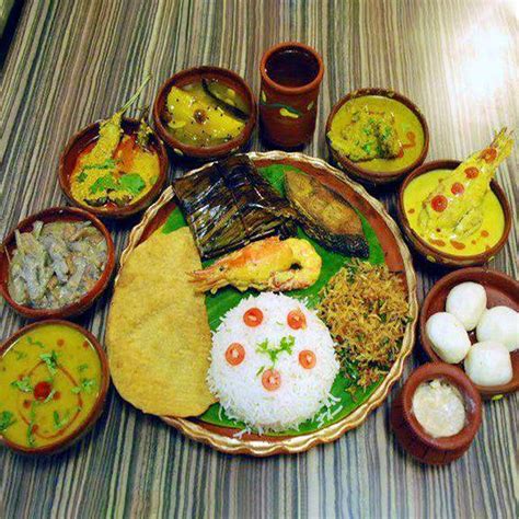 Food That You Shouldn't Miss During Durga Puja | LBB, Delhi