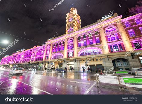 1,048 Flinders station night Images, Stock Photos & Vectors | Shutterstock