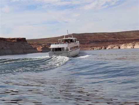 Making wakes: Large tour boats on Powell are putting other lake-goers ...