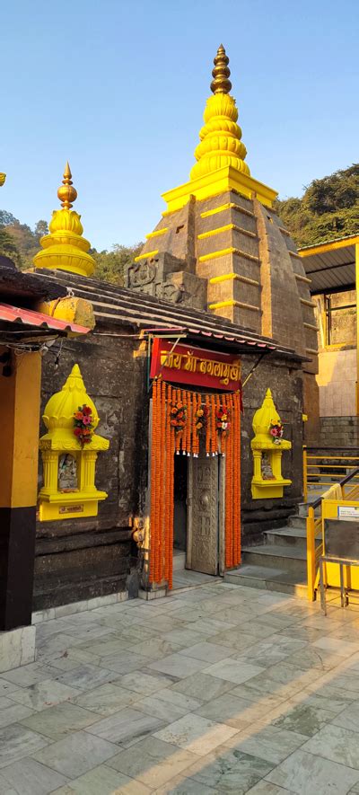 Mata Baglamukhi Temple Kangra