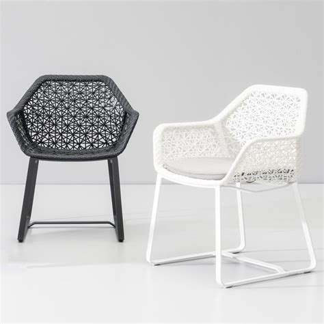 Maia Armchair – Minima