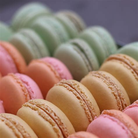 Les macarons | Le Panier, Seattle WA www.lepanier.com Macarons, Easter ...