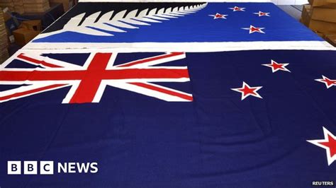 New Zealand flag referendum enters final stage - BBC News