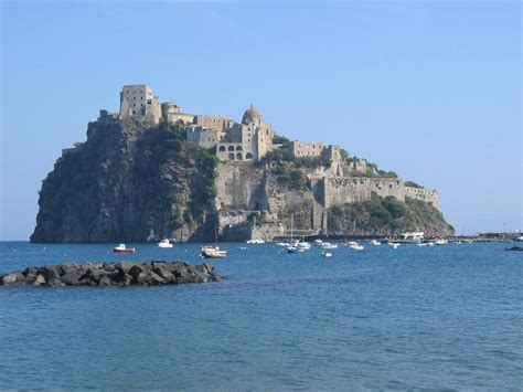 File:Ischia Castello Aragonese.jpg - Wikimedia Commons