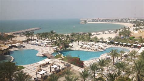 "Teil der Poolanlage" Hilton Ras Al Khaimah Beach Resort (Ras al ...