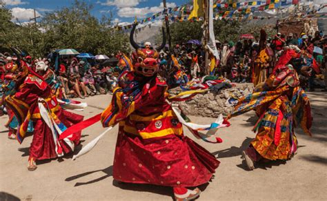 Ladakh Culture | Arts, Culture & Life Style of Ladakhi People