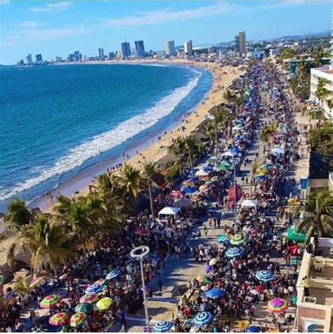 Carnival Parade in Mazatlán, Sinaloa, Mexico