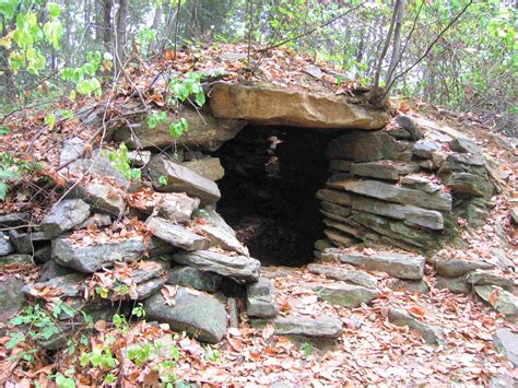 How to create a wilderness dugout survival shelter – Artofit