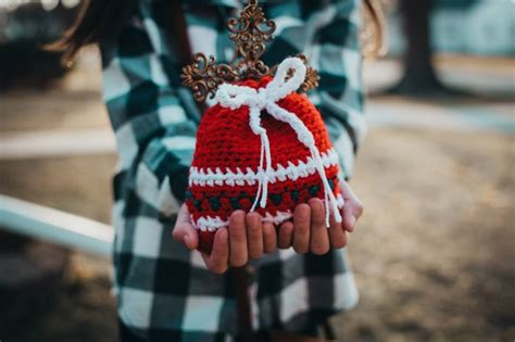 15 Best Crochet Christmas Bag Patterns For Holidays - Craftsy