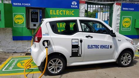 Is India ready for Electric Vehicle Manufacturing? - Semiconductor for You