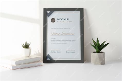 Premium PSD | Diploma frame mockup design