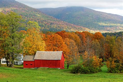 Staggering Photos Of Barns In The Fall Ideas | Loexta