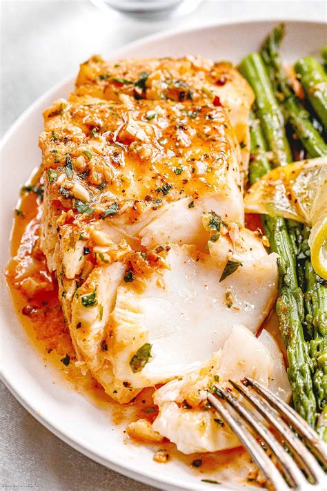 Garlic Butter Cod with Lemon Asparagus Skillet | Fish dinner recipes ...