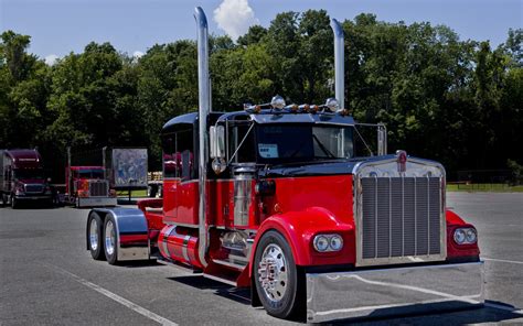 Download Vehicle Kenworth Wallpaper