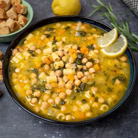 Minestra di Ceci (Chickpea and Spinach Soup) - Vegan Cocotte