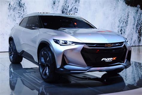 Chevy plays with tech and styling on FNR-X plug-in SUV concept