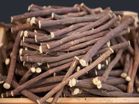 Licorice Root: 10 Health Benefits of Licorice Root