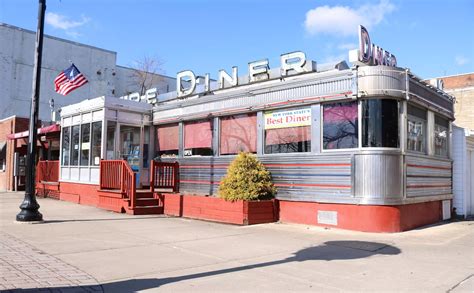 Small Diner / Midwest Diners That Do It Right Midwest Living / Maybe ...