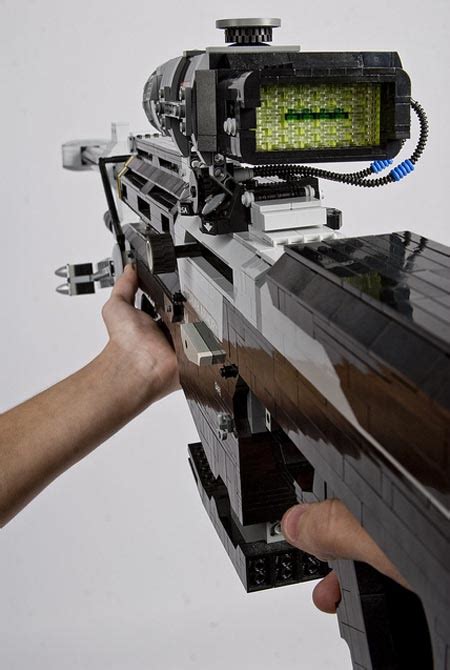 Life-Sized Halo Sniper Rifle Built with LEGO Bricks | Gadgetsin