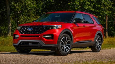 3 Reasons to Avoid the 2022 Ford Explorer Hybrid