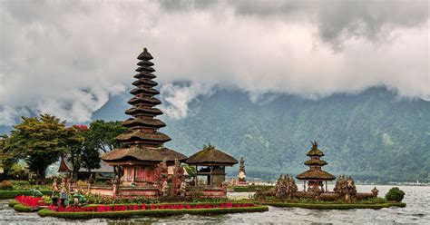 Danau Beratan Bedugul - Hal Perlu Diketahui Sebelum Liburan