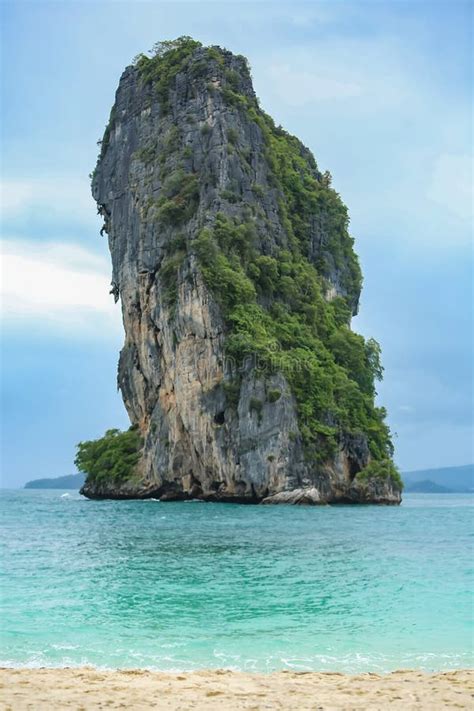 Background of Amazing White Sand Beach on Coast of Tropical Island in ...