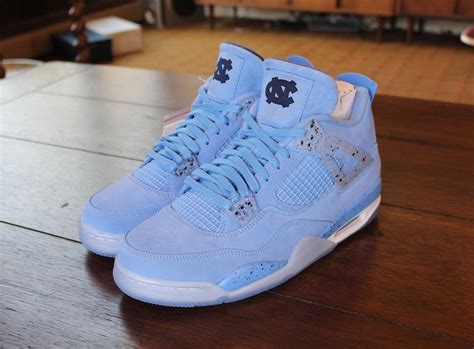 Air Jordan 4 UNC Tar Heels 2019 PE | SneakerFiles