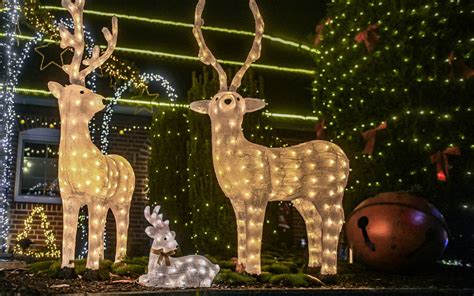 Kempen: Weihnachtshaus erstrahlt im Lichterglanz