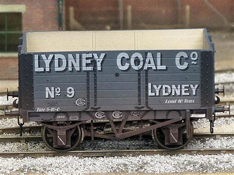 Dapol 7F-072-002W Lydney Coal Company RCH 1887 7 Plank Wagon 9 ...