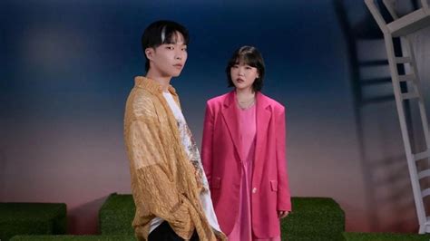 LOVE LEE - AKMU - LETRAS.COM